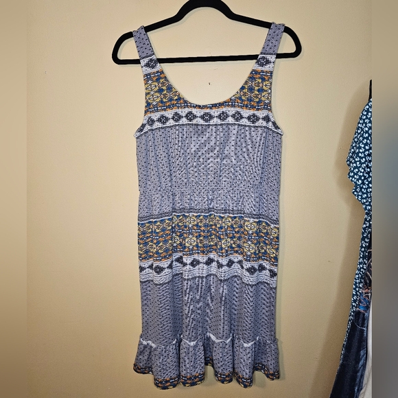 Daytrip Cross sitch like dress Size Large - Picture 5 of 7